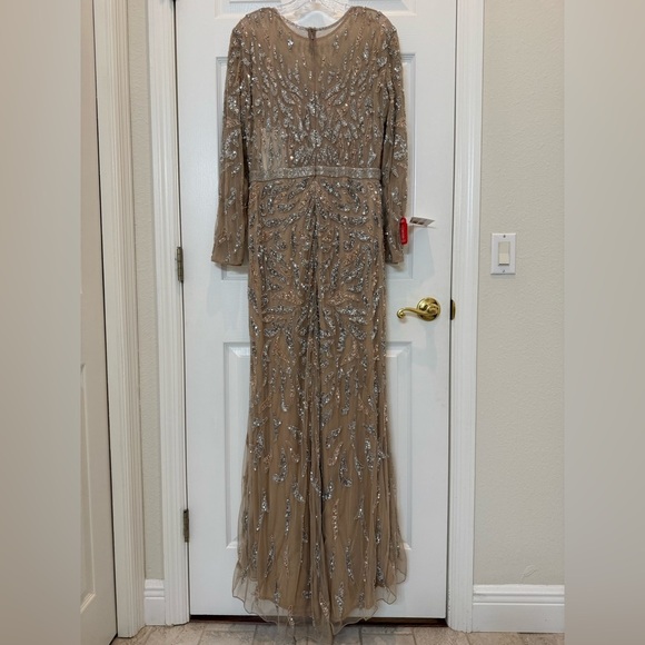NWT Mac Duggal 5124 Beige Long Sleeve Beaded Evening Gown Size 12 - Picture 8 of 10